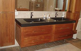 Meubles de salle de bain en bois