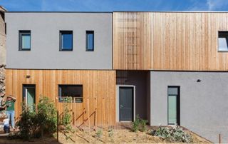 maison avec bardage bois