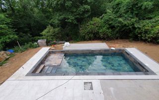 petite piscine extérieure