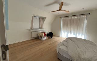 parquet dans une chambre à coucher